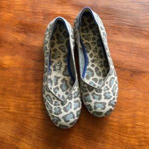Women’s Rothy’s Retired Spotted Gray Blue Sz 8